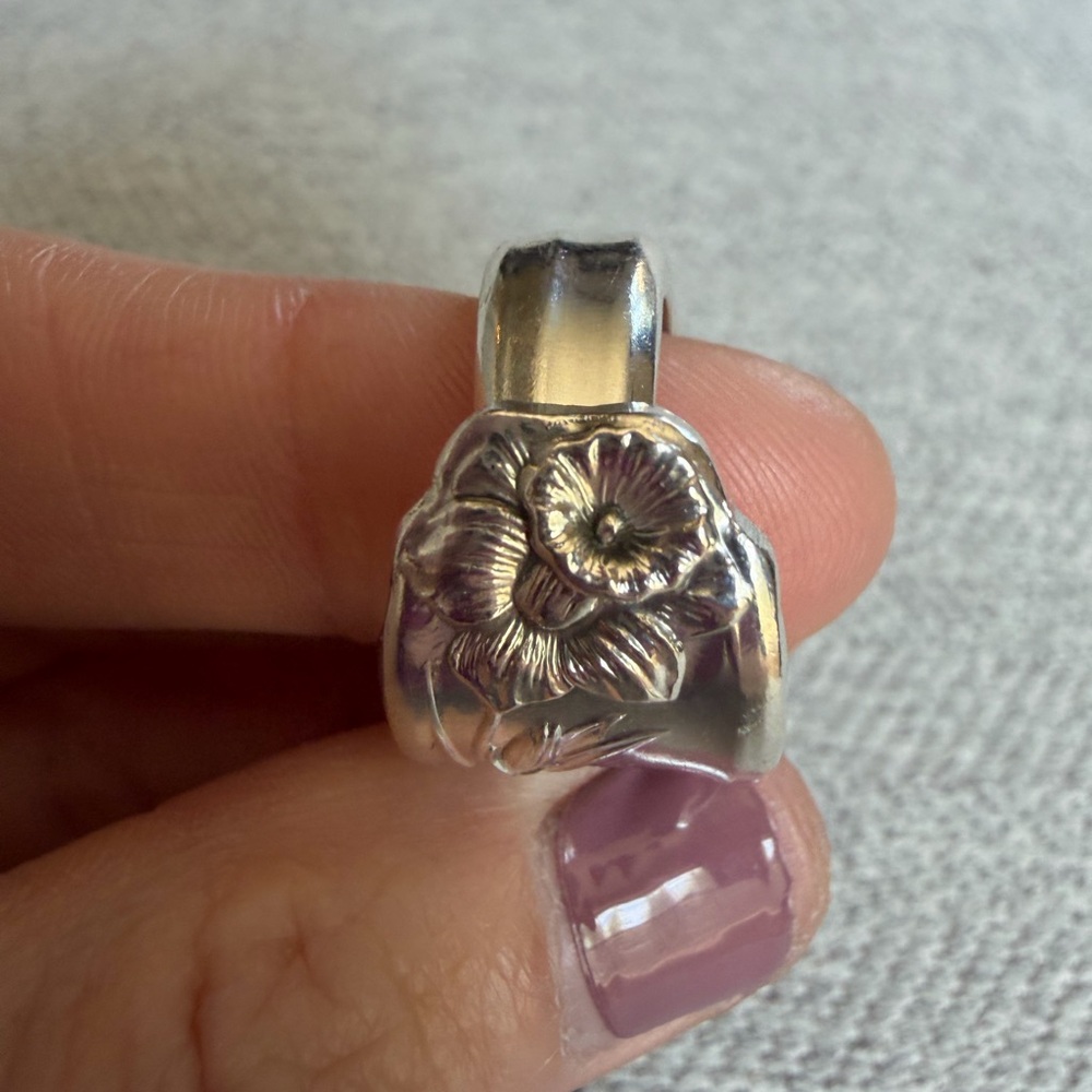 Daffodil Spoon Ring Size 6 - Picture 9 of 13